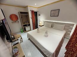 Alona Vida Beach Resort