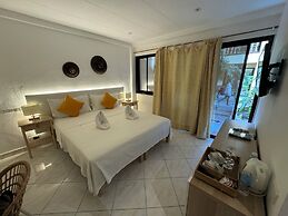 Alona Vida Beach Resort