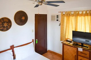 Alona Vida Beach Resort