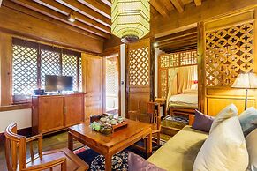 Sanshengwuer Zeyun Inns