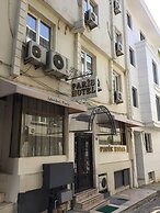 Istanbul Paris Hotel & Hostel