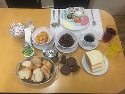 Istanbul Paris Hotel & Hostel