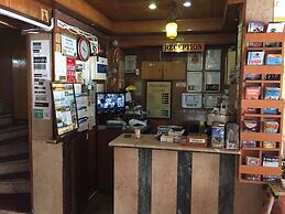 Istanbul Paris Hotel & Hostel