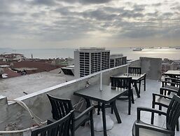 Istanbul Paris Hotel & Hostel