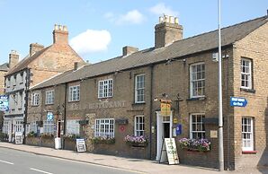 Half Moon Hotel and Restaurant