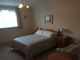 Half Moon Hotel and Restaurant