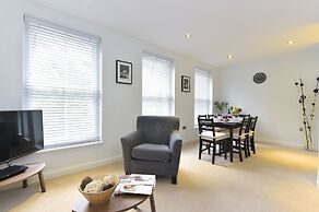 Tower Bridge City Apartments