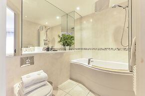 Tower Bridge City Apartments