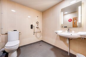 B&B HOTEL Saint-Witz