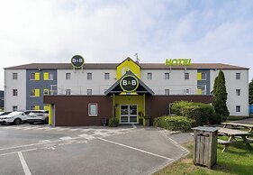 B&B HOTEL Calais Centre Saint-Pierre