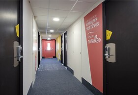 B&B HOTEL Calais Centre Saint-Pierre