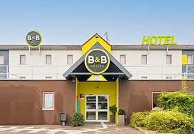 B&B HOTEL Calais Centre Saint-Pierre