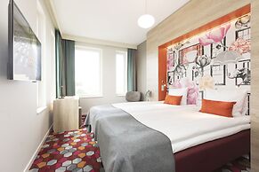 Motel L Älvsjö