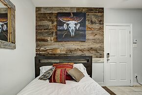 Destination Stays Griffintown Montreal