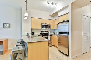 Vibrant Urban Condo 2Bed 2Bath