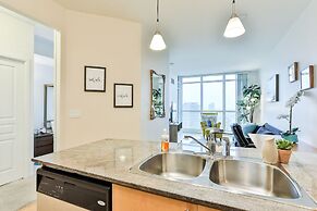 Vibrant Urban Condo 2Bed 2Bath