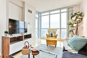 Vibrant Urban Condo 2Bed 2Bath