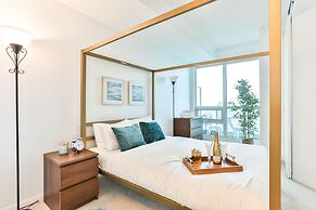 Vibrant Urban Condo 2Bed 2Bath