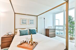 Vibrant Urban Condo 2Bed 2Bath