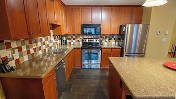 Pinnacle Ridge Chalets by Fernie Lodging