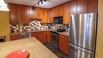 Pinnacle Ridge Chalets by Fernie Lodging