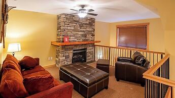 Pinnacle Ridge Chalets by Fernie Lodging