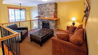 Pinnacle Ridge Chalets by Fernie Lodging