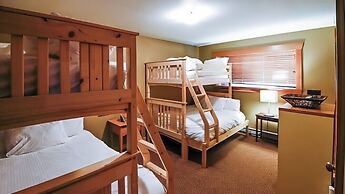 Pinnacle Ridge Chalets by Fernie Lodging