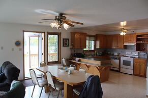 Spruce Forest Lakeside B&B