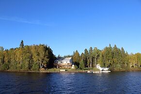 Spruce Forest Lakeside B&B