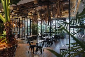 M Roof Hotel & Residences