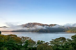 Hakone Ashinoko Hanaori
