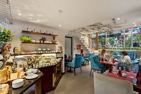 Hanoi La Storia Hotel