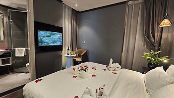 Hanoi La Storia Hotel