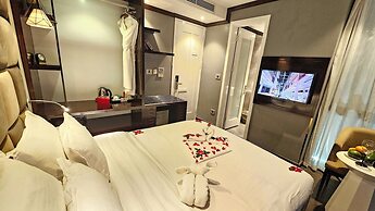 Hanoi La Storia Hotel