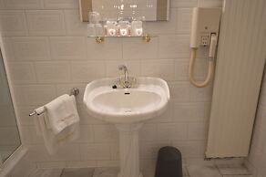 Atlas Hotel Holiday
