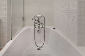 Metrostays - O'Connell Street 84-1