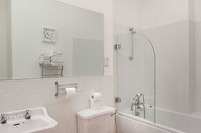 Metrostays - O'Connell Street 84-1