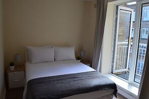 Metrostays - Jervis 66