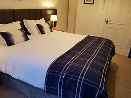 Ty Helyg Guest House