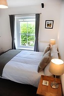 Ty Helyg Guest House