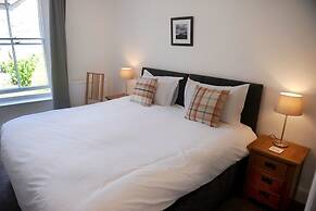 Ty Helyg Guest House