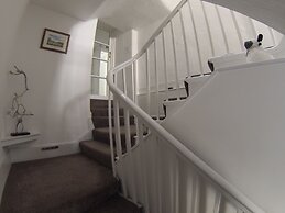 Ty Helyg Guest House