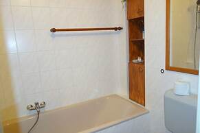 Big 2 Room Apartment with Balcony