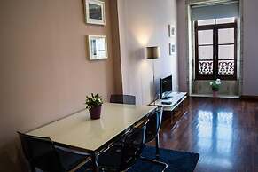 Low Cost Tourist Apts Palácio da Bolsa