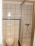Tolstov-Hotels Big Room Apartment