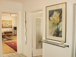 Tolstov-Hotels Great House