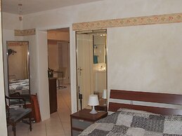 Tolstov-Hotels Apartment