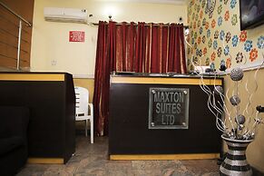 Maxton Suites