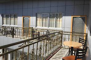 Meida Hotel & Restaurant